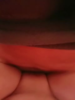 1大哥的极品骚女友，全程露脸风骚的大奶子，让大哥揉奶玩逼