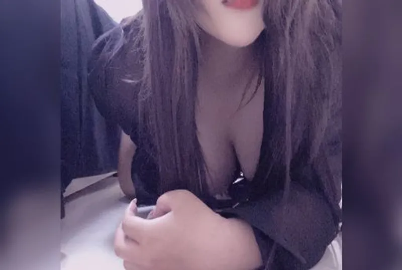 好想做你的小母狗?想被妳的肉棒插進來